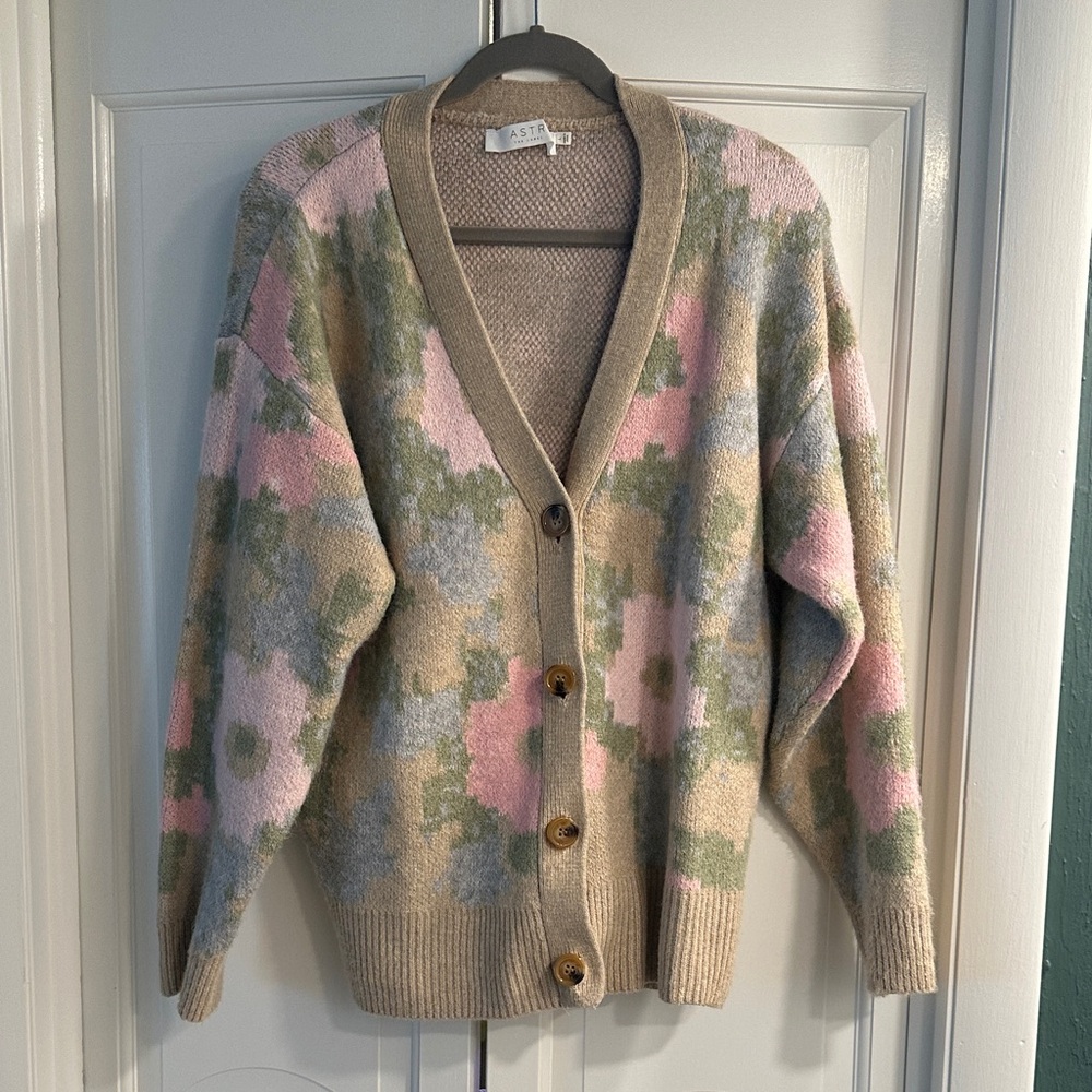 ASTR Multicolor Floral Cardigan